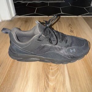 Under Armour Men's Dark Gray Athletic Shoes